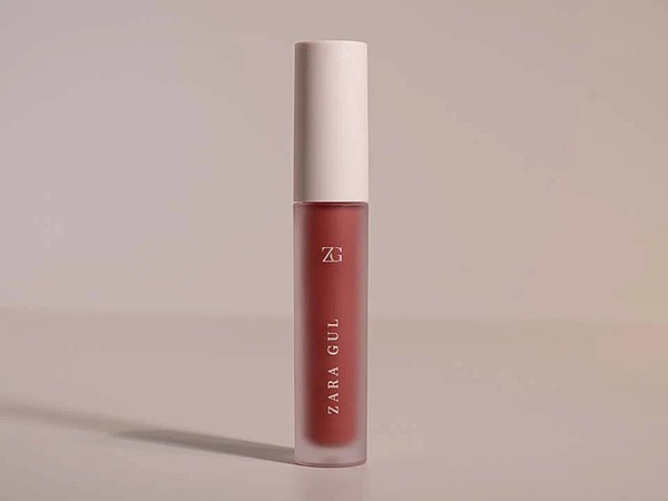 Zara Velvet Matte Liquid Lip Cream (Red Velvet)