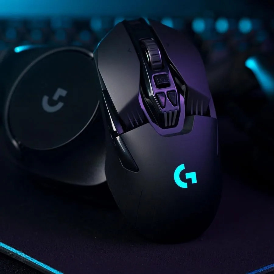 Logitech G903 LIGHTSPEED Wireless Gaming Mouse — HERO 25K Sensor, PowerPlay Compatible, 140+ Hr Battery, Black