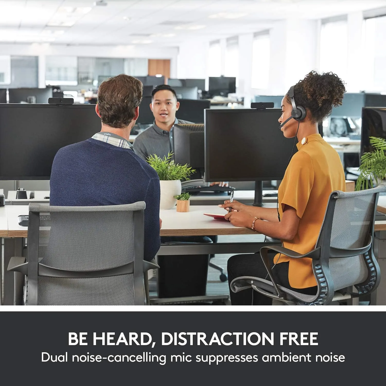 Logitech Zone Wired Noise Cancelling Headset, USB-C with USB-A Adapter - Graphite,Black