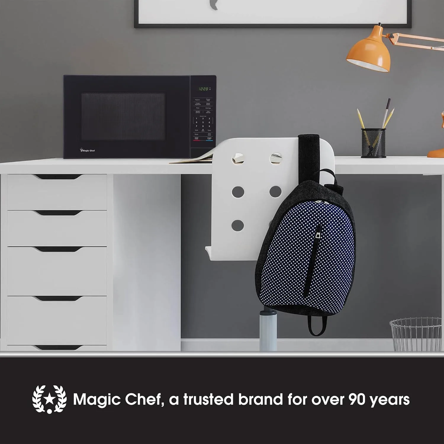 Magic Chef Countertop Microwave Oven