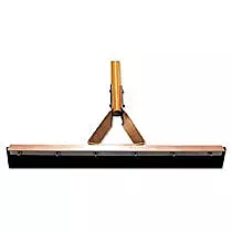 30" DRIVEWAY SQUEEGEE W/WOOD HANDLE