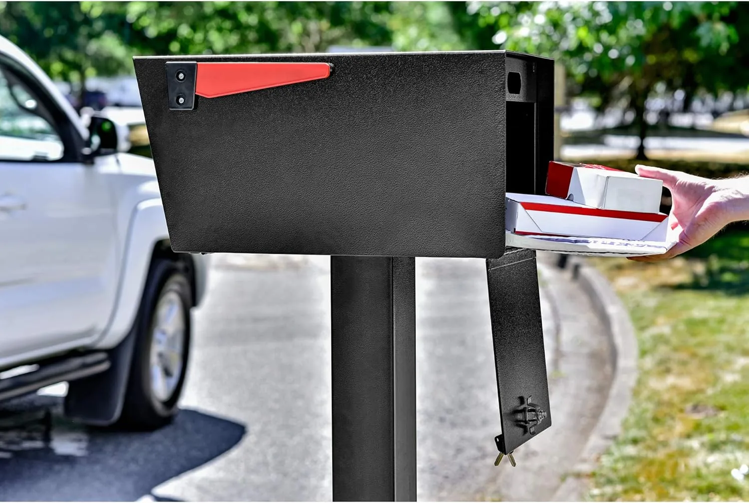 MAIL BOSS Mail Manager Street Safe Locking Security Mailbox