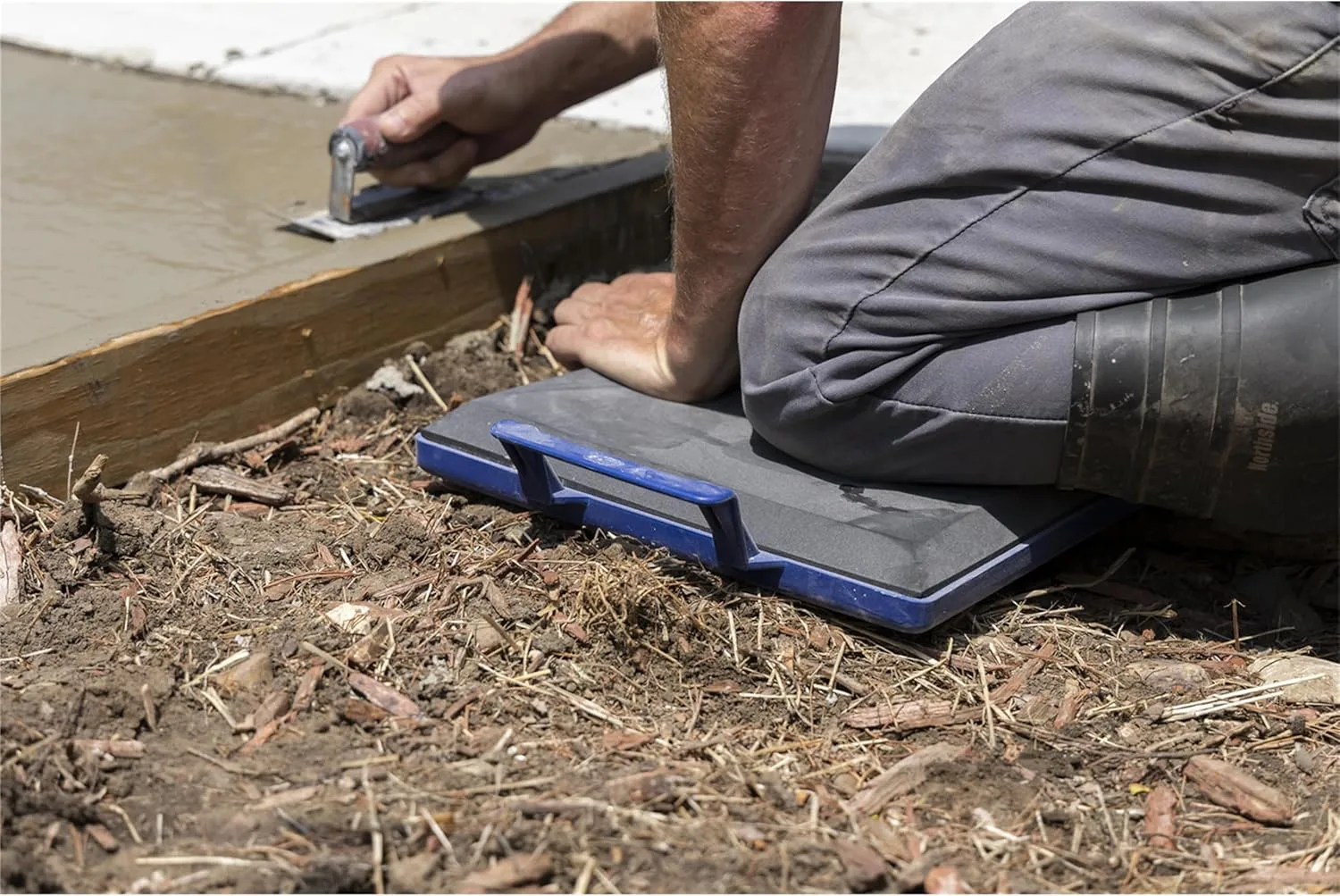 Marshalltown Foam Kneeler Board, Extra Large Handles, KB451