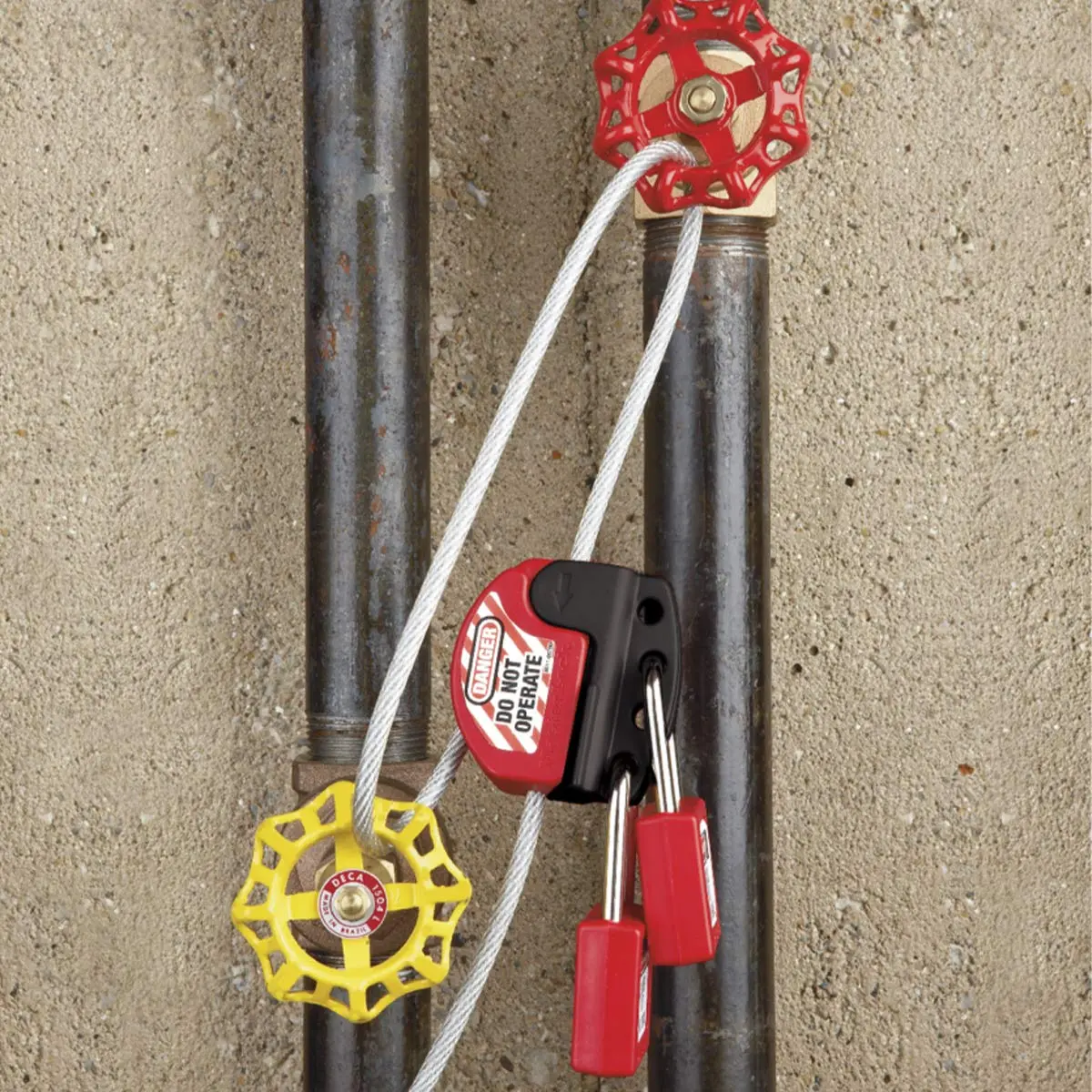 Master Lock S806 Adjustable Cable Lockout, 6 ft, 5/32" Dia, Black/Red