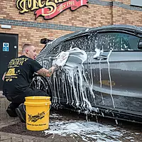 Meguiar's Yellow Bucket, Car Wash Bucket for Water and Suds - 3.5 Gallon Grit Guard