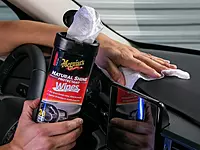 Meguiar's Natural Shine Protectant Wipes - 30 Full Size Car Care Wipes Clean and Protect Vinyl, Rubber, and Plastic Surfaces - Streak-Free Wipes with UV Protection and Leave a Satin, Non-Greasy Shine