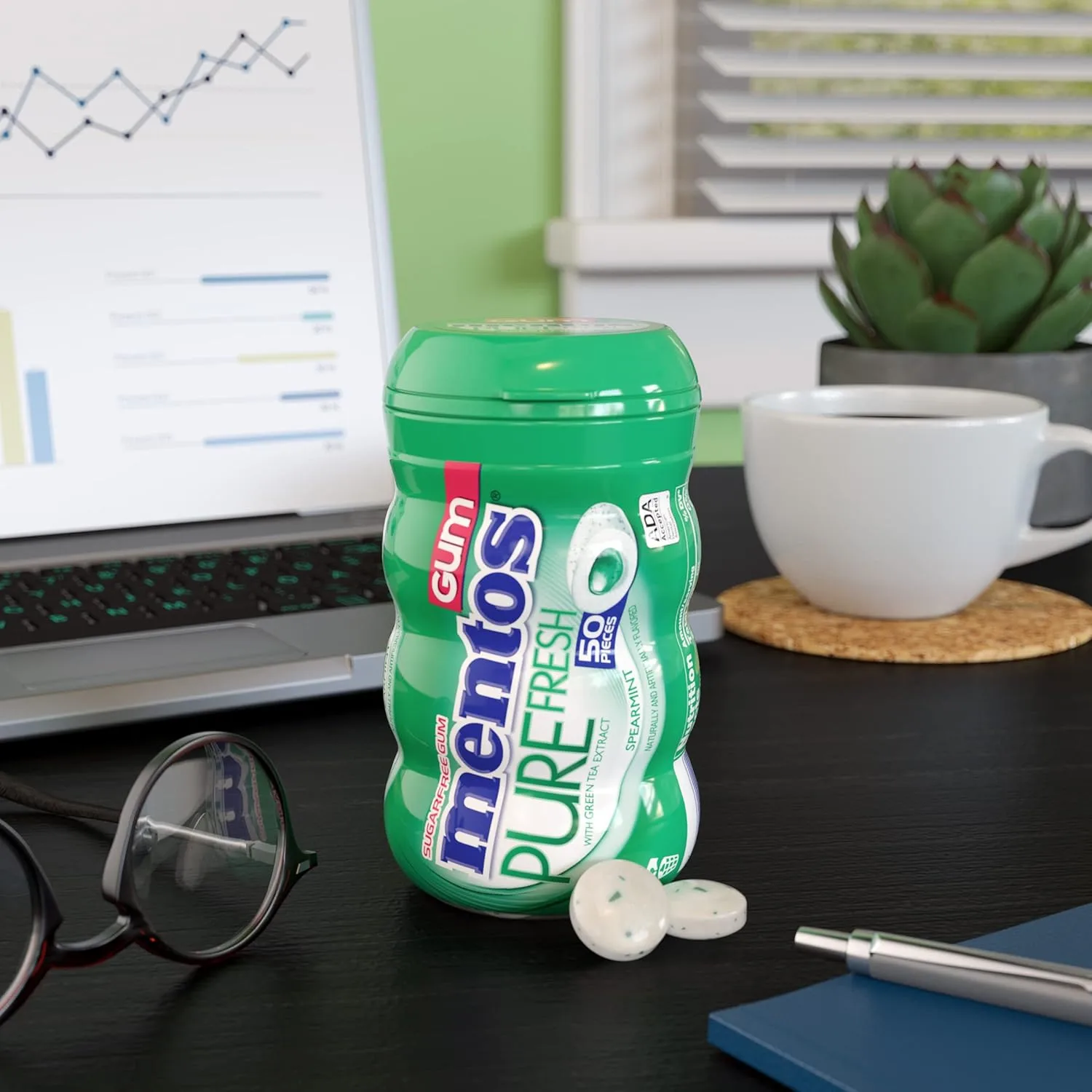 Mentos Pure Fresh Sugar-Free Chewing Gum with Xylitol, Spearmint, 50 Piece Bottle (Bulk Pack of 4) Spearmint 50 Count (Pack