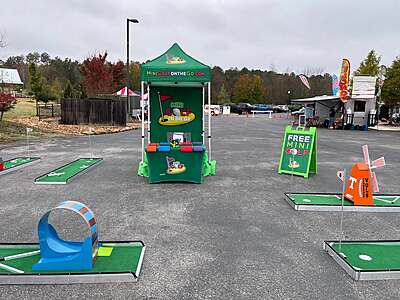 5ft Mini Golf Custom Deluxe Tent 5ft Mini Golf Custom Deluxe Tent