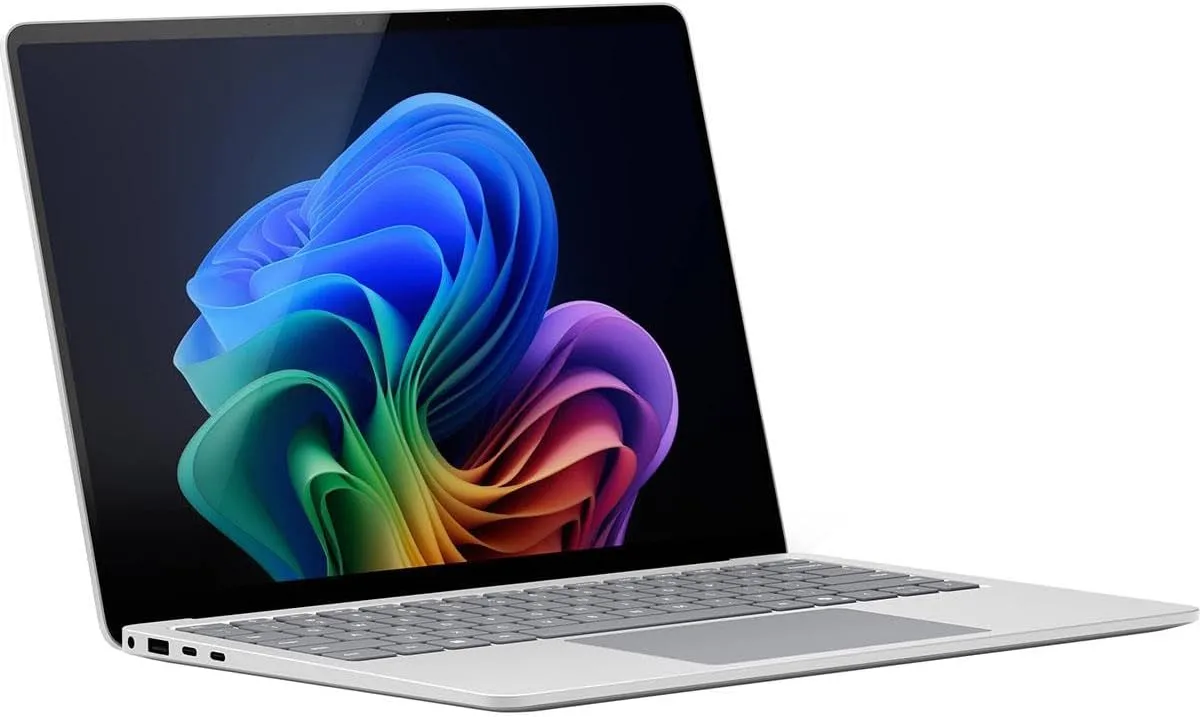 Microsoft Surface Laptop 7 13.8" Touchscreen Clamshell Copilot+ PC Notebook - Qualcomm Snapdragon X Elite X1E-80-100 - 16 GB - 512 GB SSD - English Keyboard - Platinum