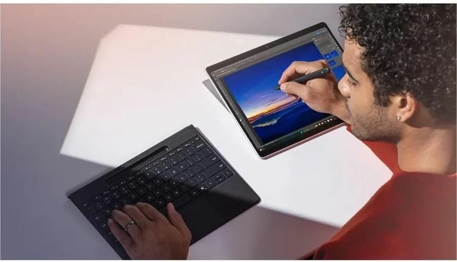 Microsoft Surface Pro 13-inch Flex Keyboard with Pen Storage – Black