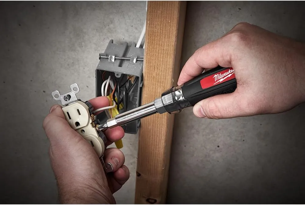 MILWAUKEE 13-in-1 Cushion Grip Screwdriver
