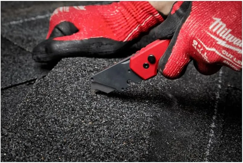 Milwaukee 48-22-1901 Fastback Press and Flip Utility Knife with Belt Clip and Onboard Wire Stripping