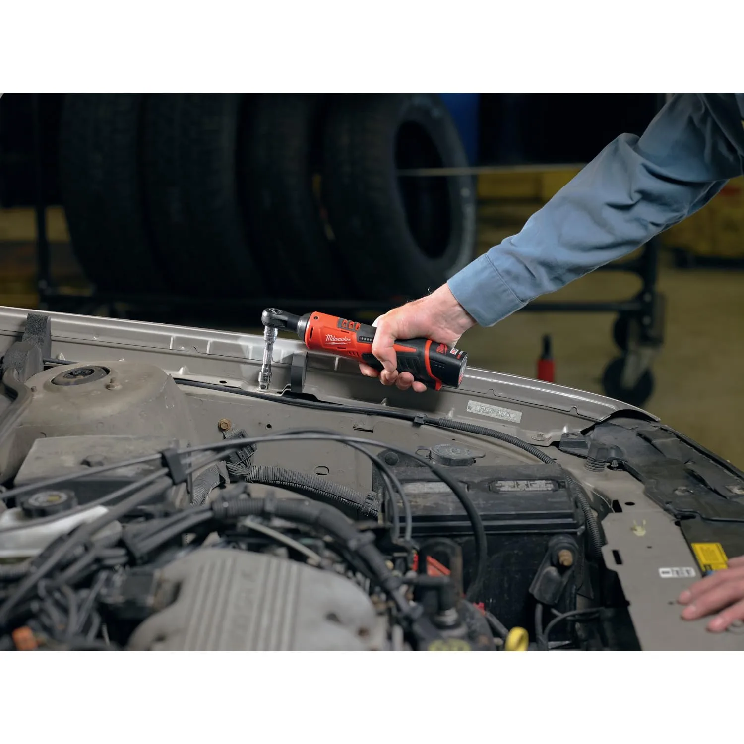 Milwaukee 2457-20 M12 Cordless 3/8" Sub-Compact 35 ft-Lbs 250 RPM Ratchet w/ Variable Speed Trigger