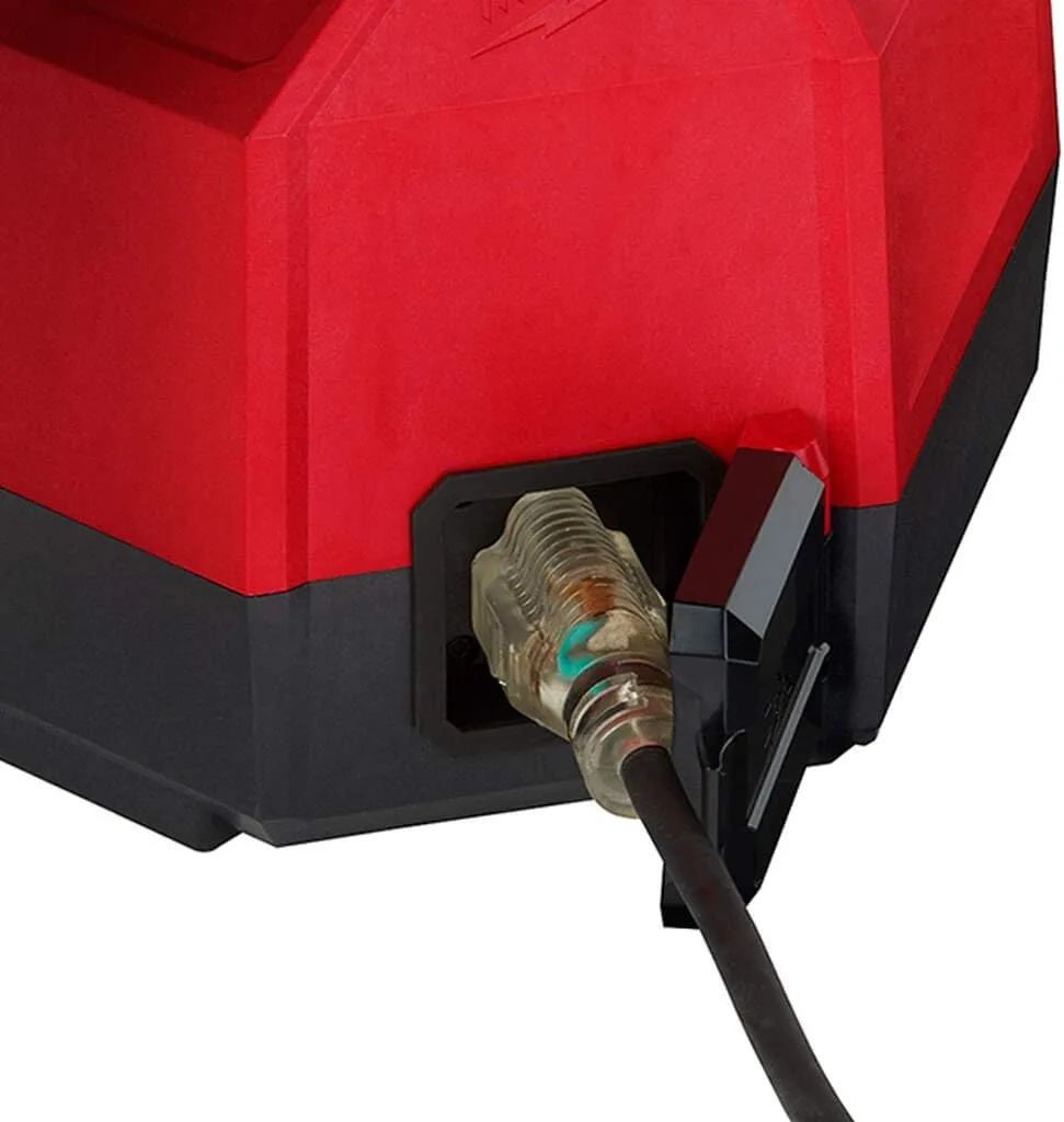 Milwaukee M18 ROCKET Tower Light/Charger - 18V, 3,000 Lumens