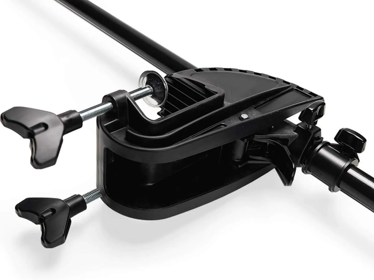 Minn Kota Endura C2 Transom-Mount Electric Trolling Motor w/Battery Meter, 40 lb Thrust, 36 in Shaft
