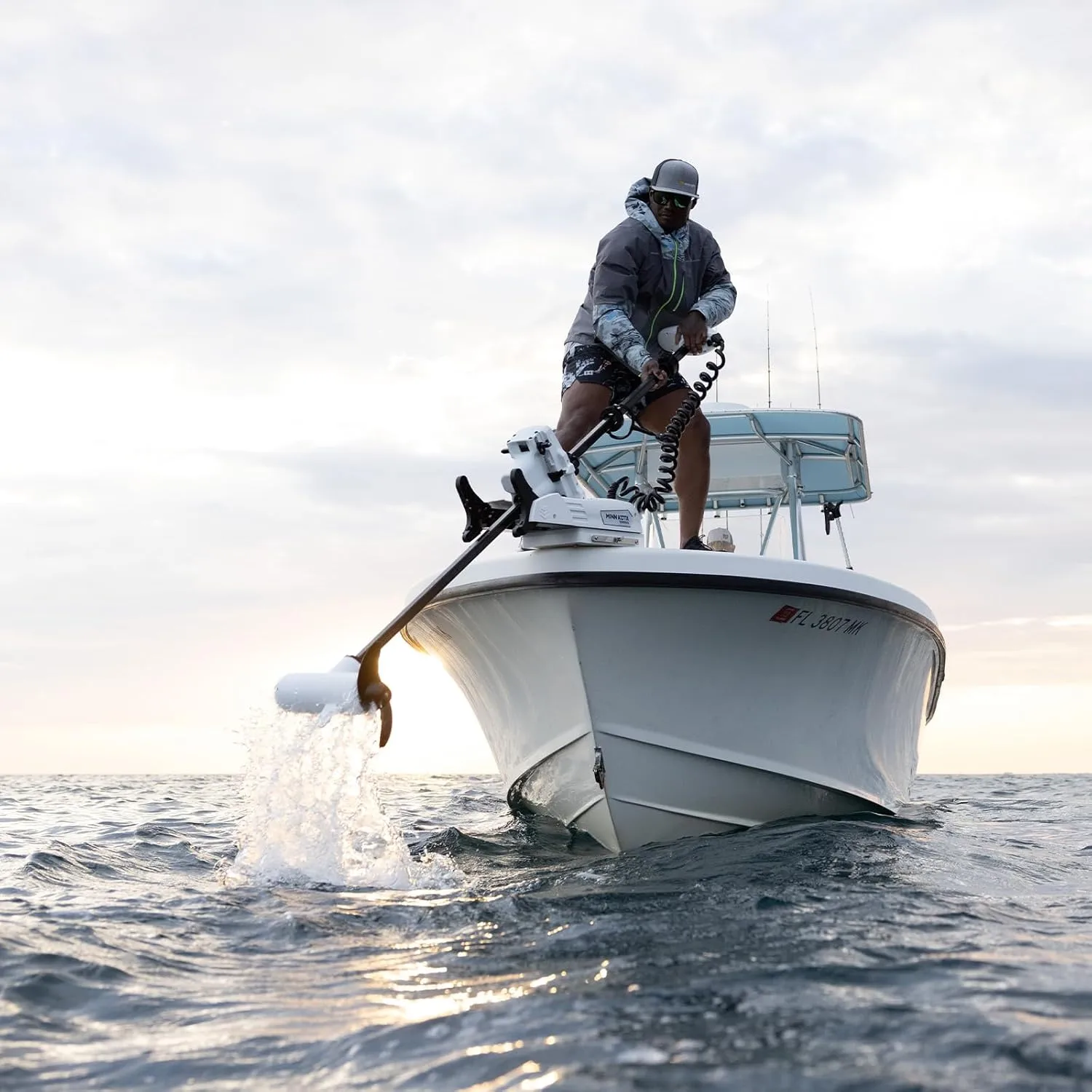 Minn Kota Riptide Terrova Bow-Mount Electric Trolling Motor with GPS, Spot-Lock, 80 Lb. Thrust, 60 in. Shaft, Saltwater