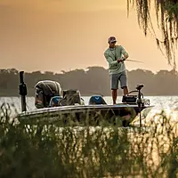 Minn Kota Ultrex Quest Brushless Bow-Mount Electric Trolling Motor with Dual Spectrum Chirp Sonar, 90/115 Lb. Thrust