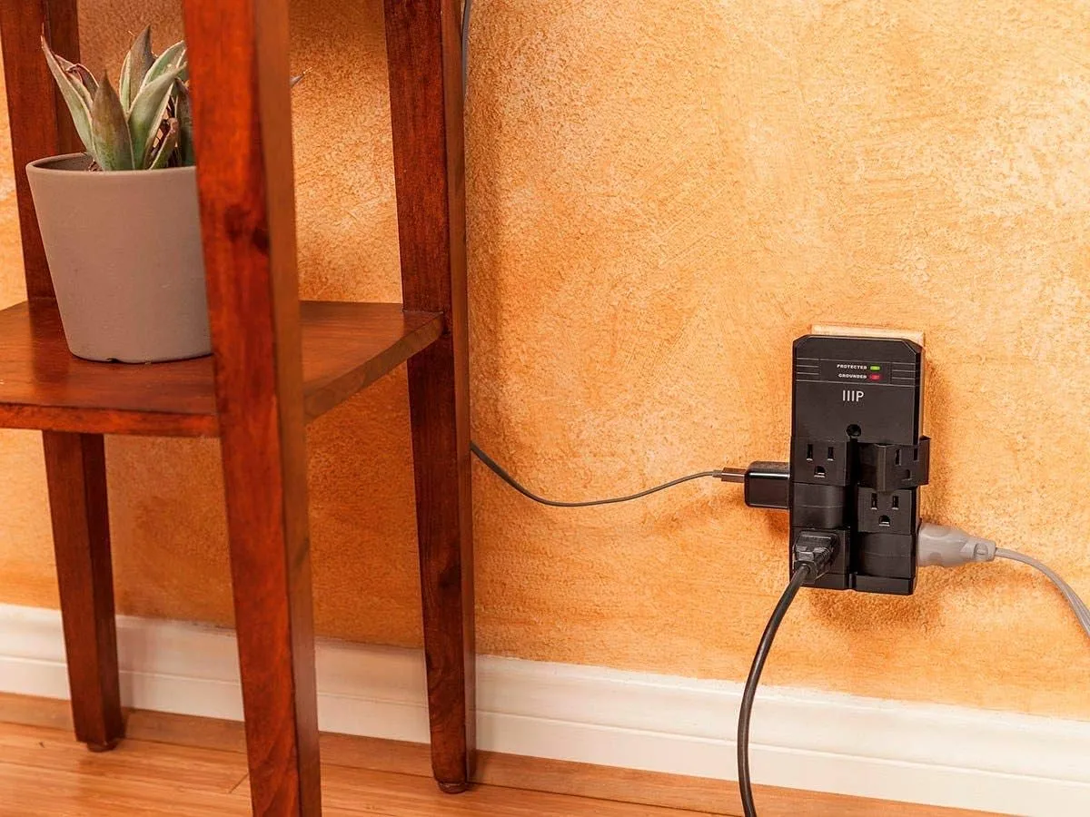 Monoprice 115876 6 Outlet Rotating Power Surge Protector Wall Tap - Black | UL Rated 2