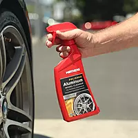 Mothers Polished Aluminum Wheel Cleaner, 24 oz. — Safely Cleans Uncoated Polished Aluminum & Anodized Wheels (06024)