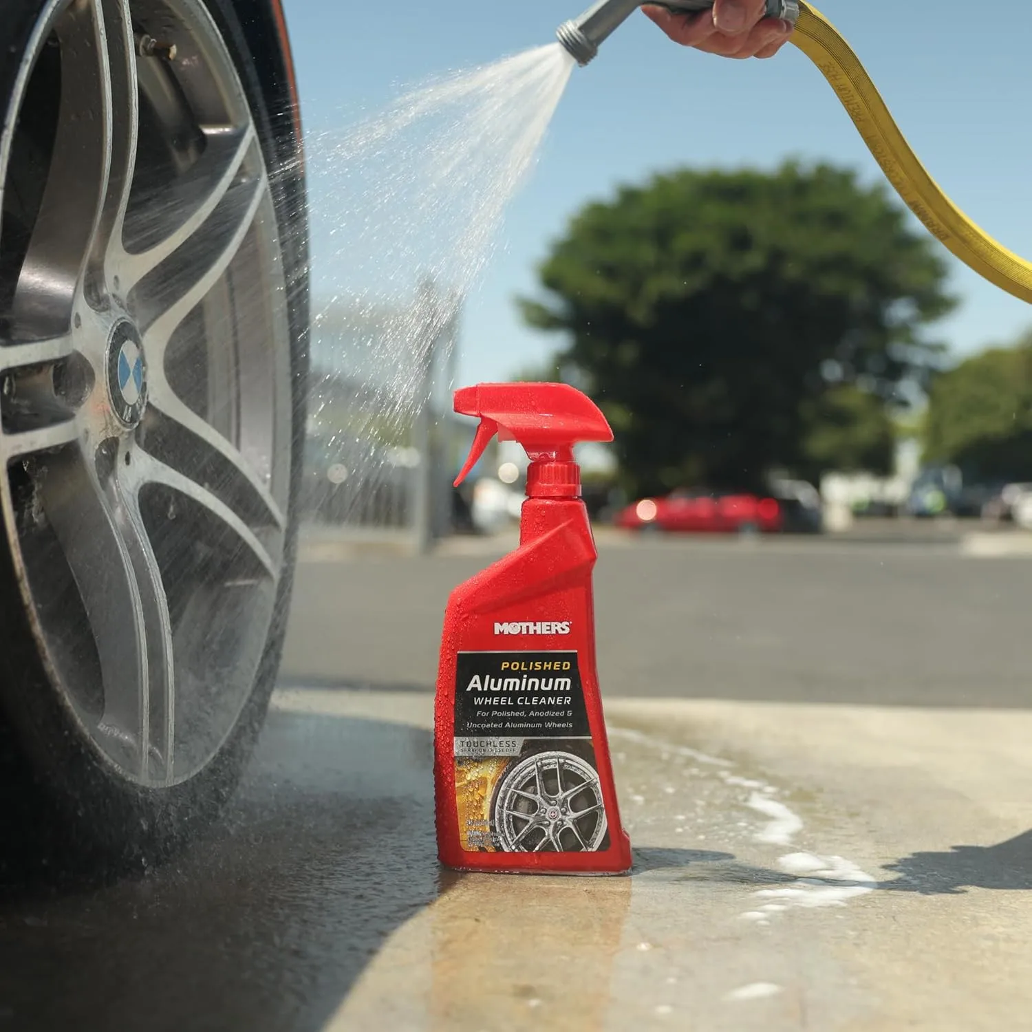 Mothers Polished Aluminum Wheel Cleaner, 24 oz. — Safely Cleans Uncoated Polished Aluminum & Anodized Wheels (06024)