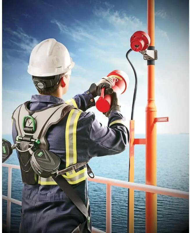 MSA Freedom Series V-Gard Cap Style Safety Hard Hat with Fas-Trac III Ratchet Suspension