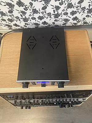 Alctron MP-100 Tube/Solid Stare Preamp Alctron MP-100 Tube/Solid Stare Preamp