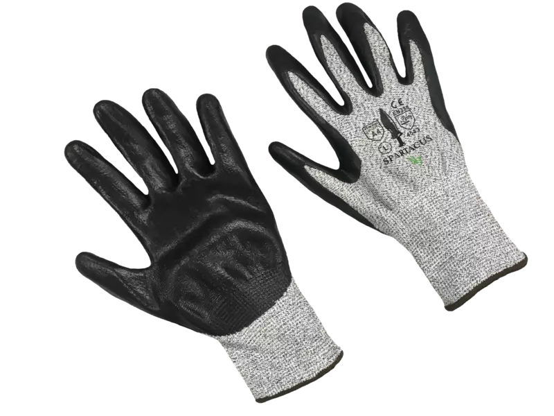 HPPE,cut resistant glove, black nitrile coated. cut 3.
