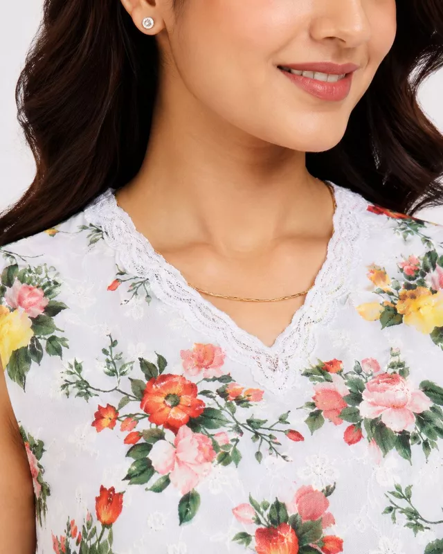 Women's White Floral Schiffli Sleeveless Kurta with Palazzo Co-Ord Set