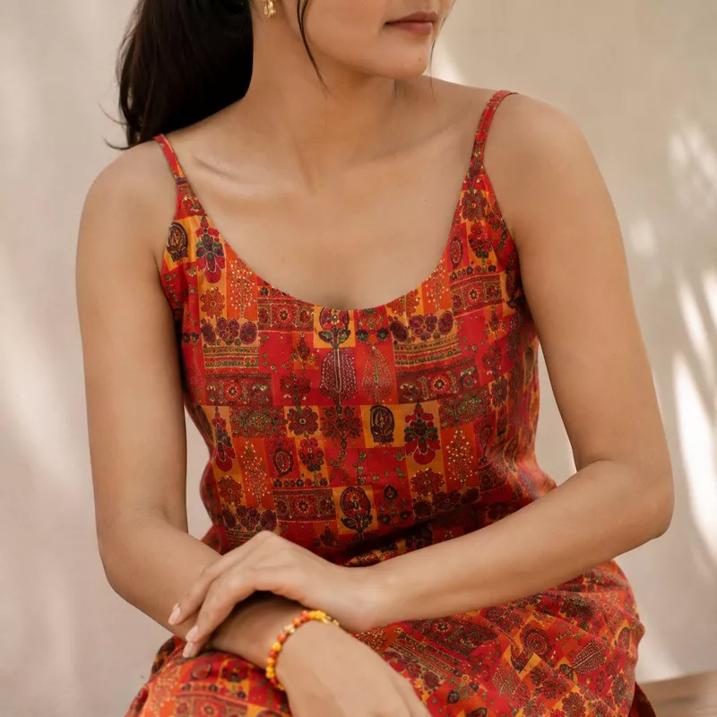 Women Rust Orange Geometric Printed Cotton Kurti Straight Fit Ethnic Wear | Navande