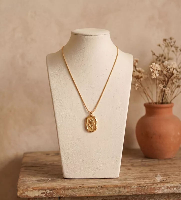 Vintage Gold Tulip Medallion Pendant Necklace