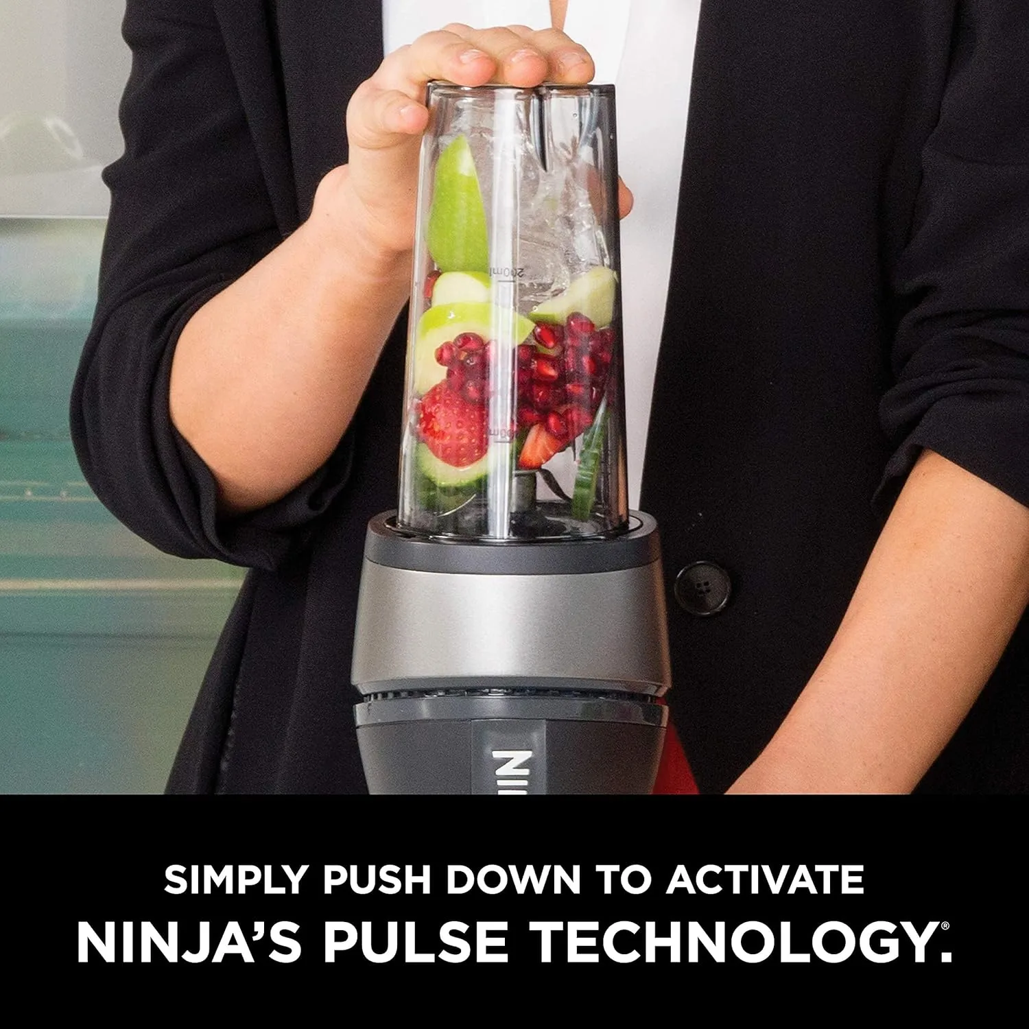 Ninja Fit Compact Personal Blender, Portable Blender for-Smoothies, Shakes, Food Prep, and Frozen Blending, 700-Watt Base