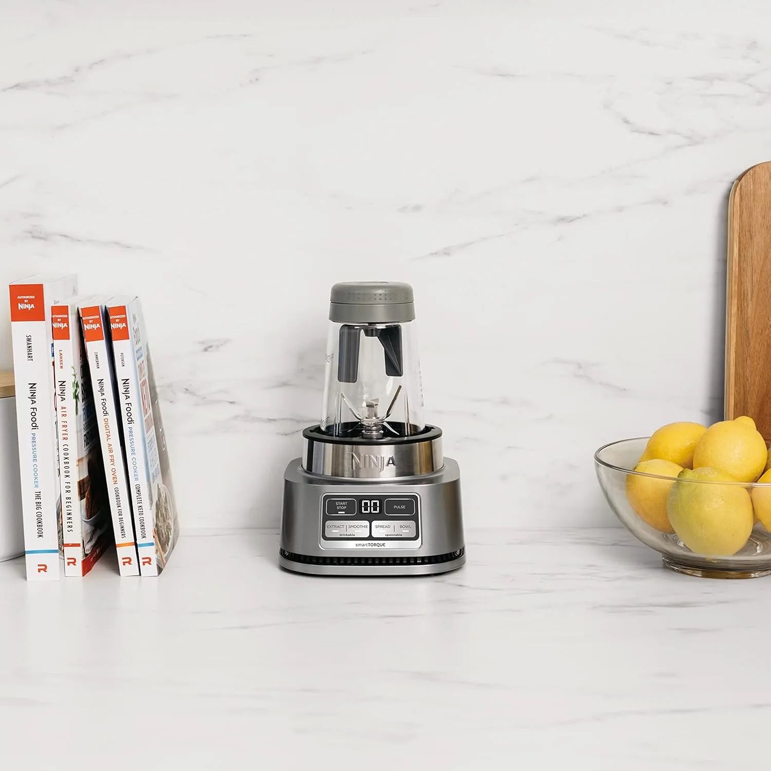 Ninja Blenders for Kitchen | Smoothie Blender, Mixer, Grinder - Premium Blending Performance for Sauces, Frozen Drinks