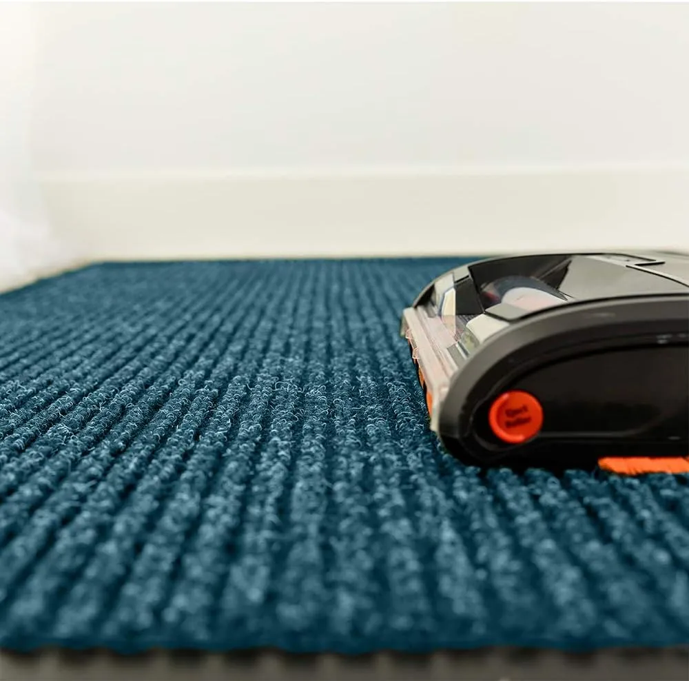 NOTRAX 109 Brush Step Carpeted Indoor/Outdoor Entrance Mat