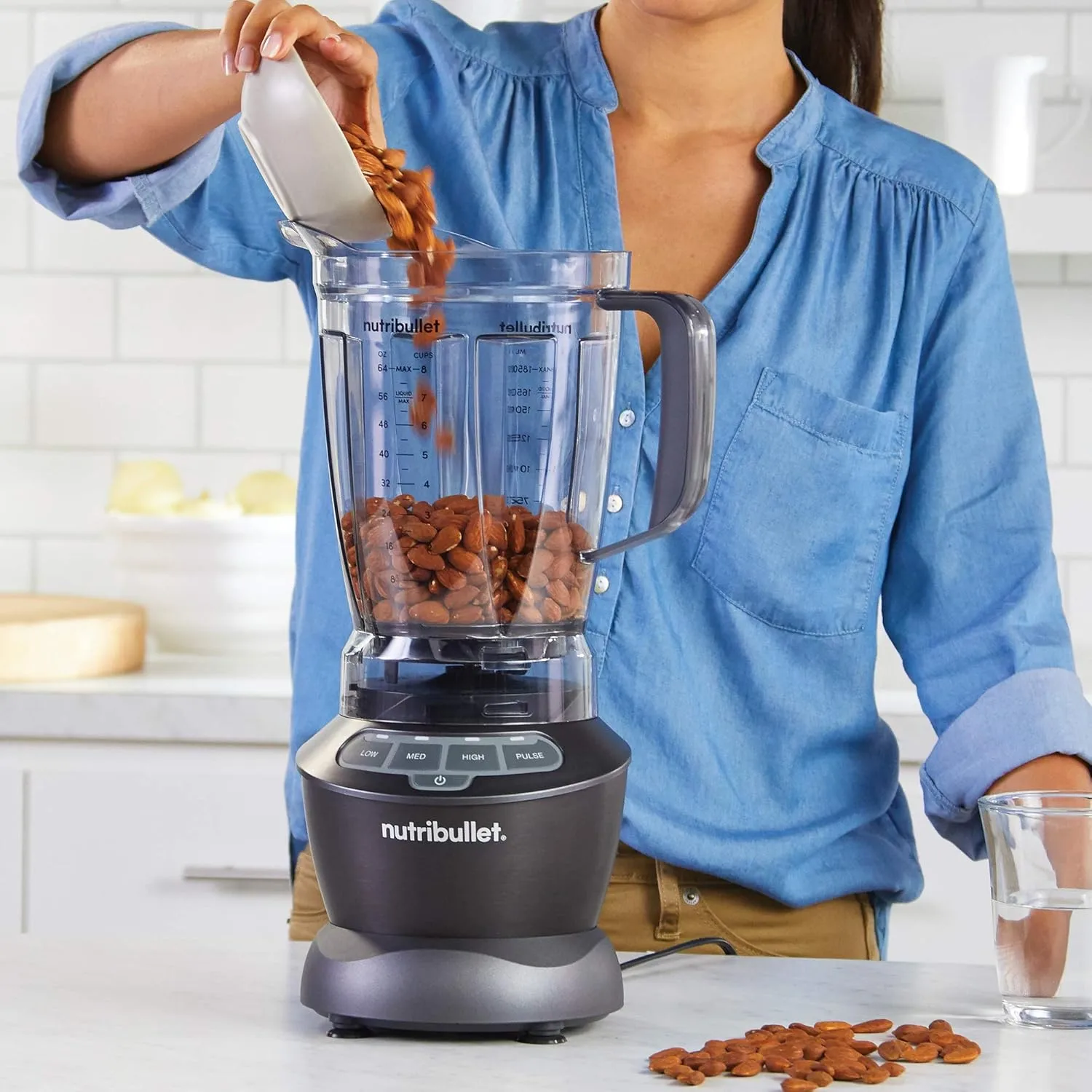 nutribullet Countertop Blender for Shakes, Smoothies, Food Prep, and Frozen Blending, 64 Ounces, 1200 Watt