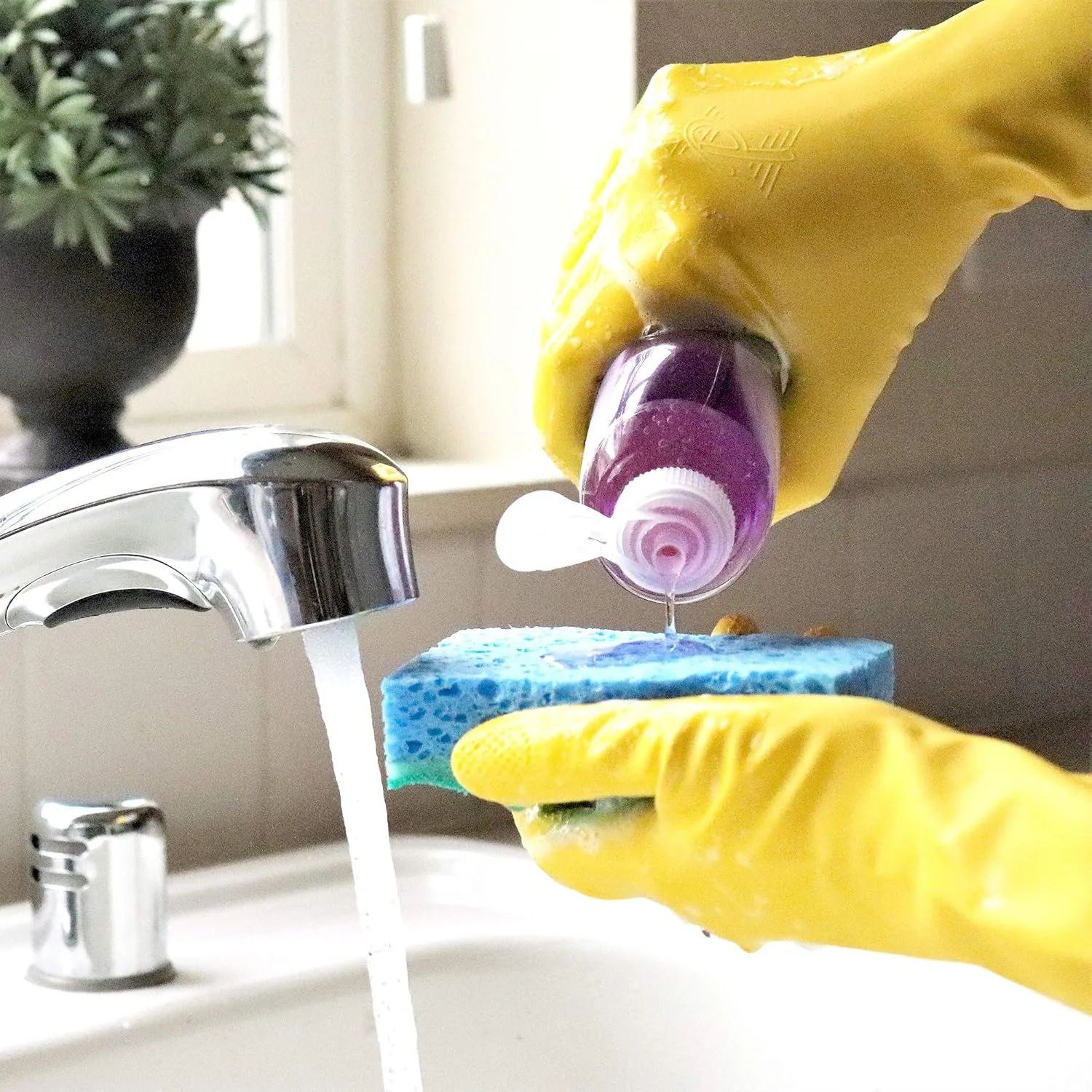 O-CEDAR Playtex HandSaver Reusable Cleaning Gloves