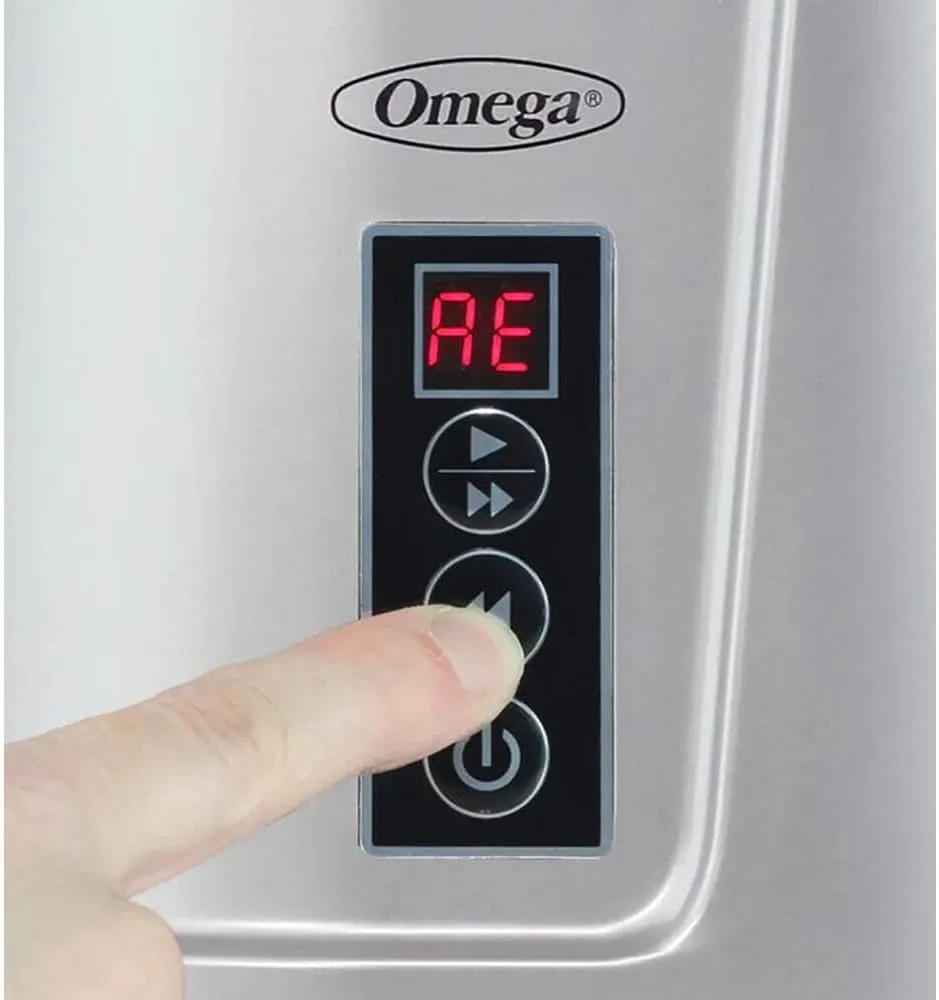 OMEGA Cold Press Vertical Masticating Juicer 45-65 RPM 150-Watts 3-Stage Auger BPA-Free Container