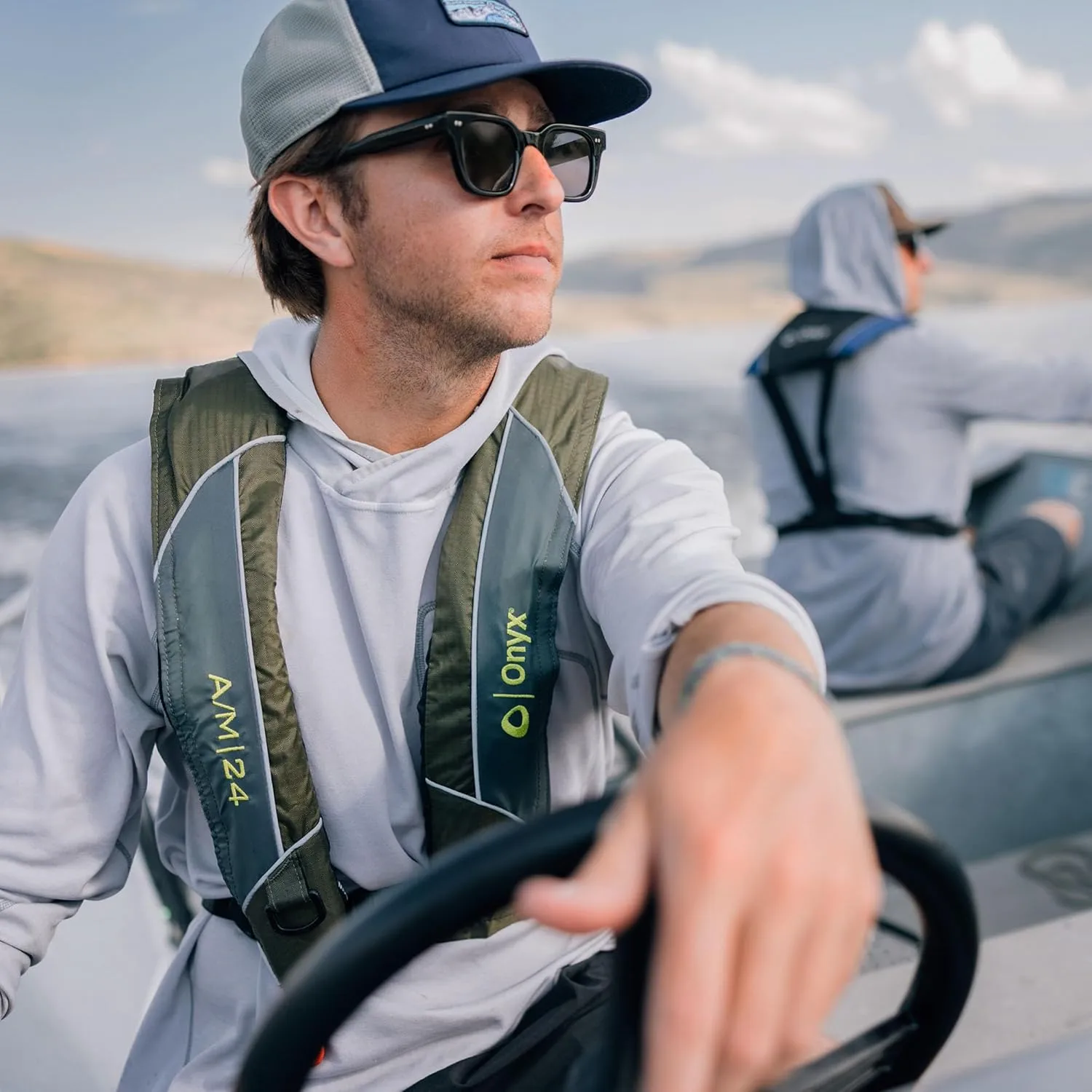 Onyx A/M-24 Automatic/Manual Inflatable Life Jacket