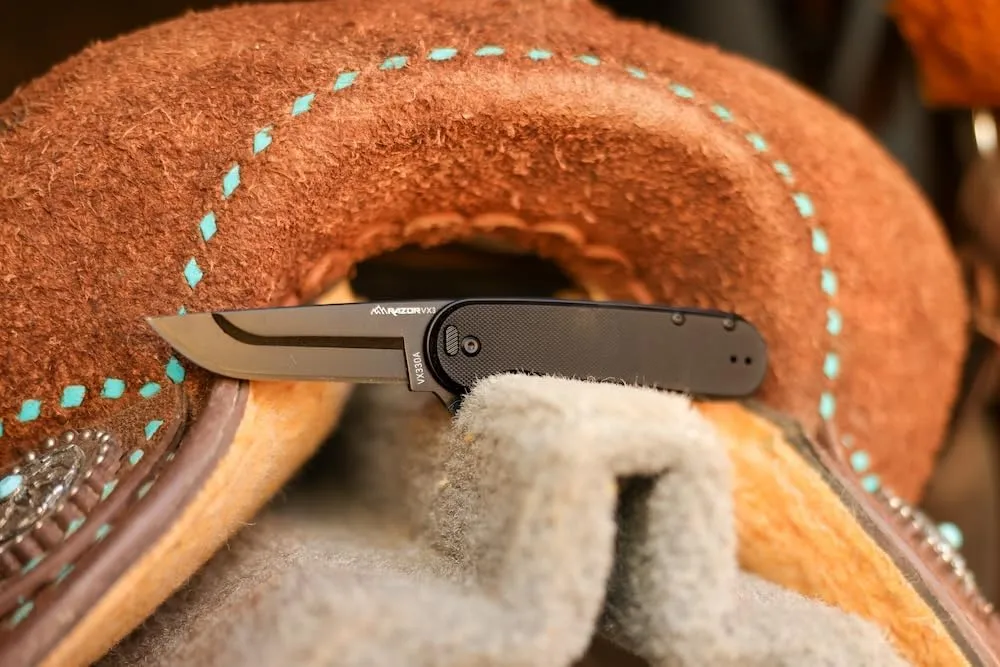 OUTDOOR EDGE Razor VX3 Replaceable-Blade EDC Folding Pocket Knife