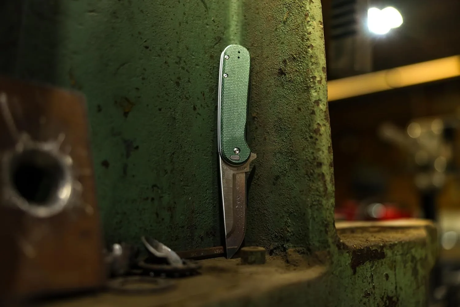 OUTDOOR EDGE Razor VX3 Replaceable-Blade EDC Folding Pocket Knife