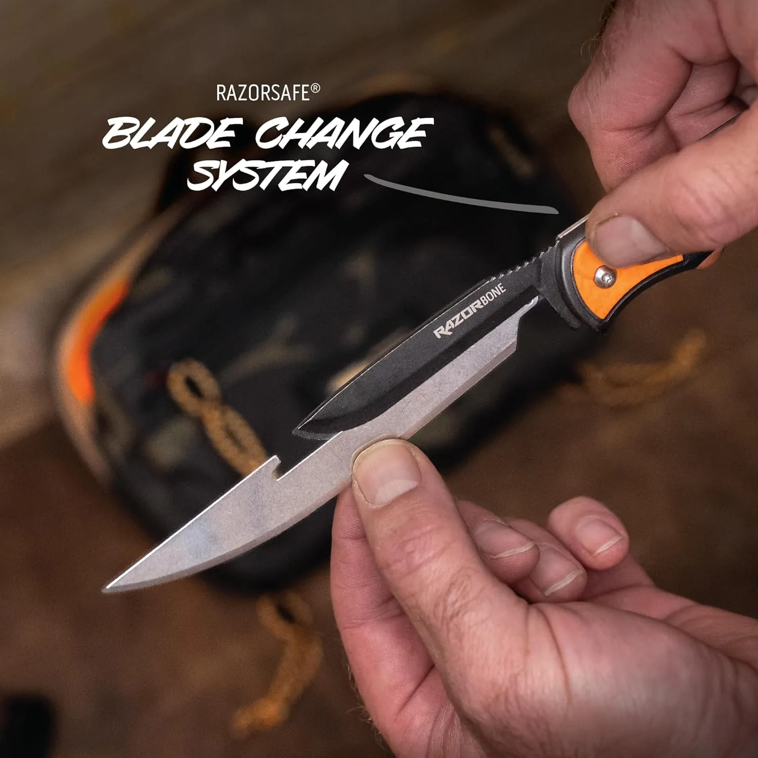 OUTDOOR EDGE RazorBone Replaceable Blade Folding Hunting Knife Kit, 6-Blade Combo