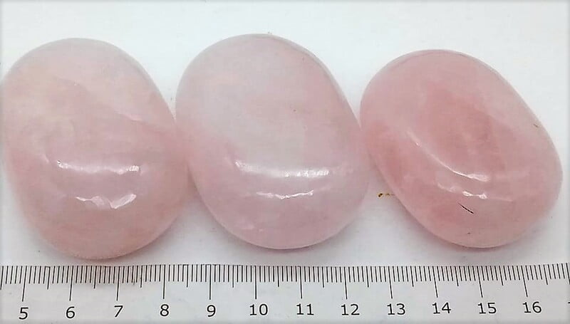 Rose Quartz Palmstones (India) Rose Quartz Palmstones (India)