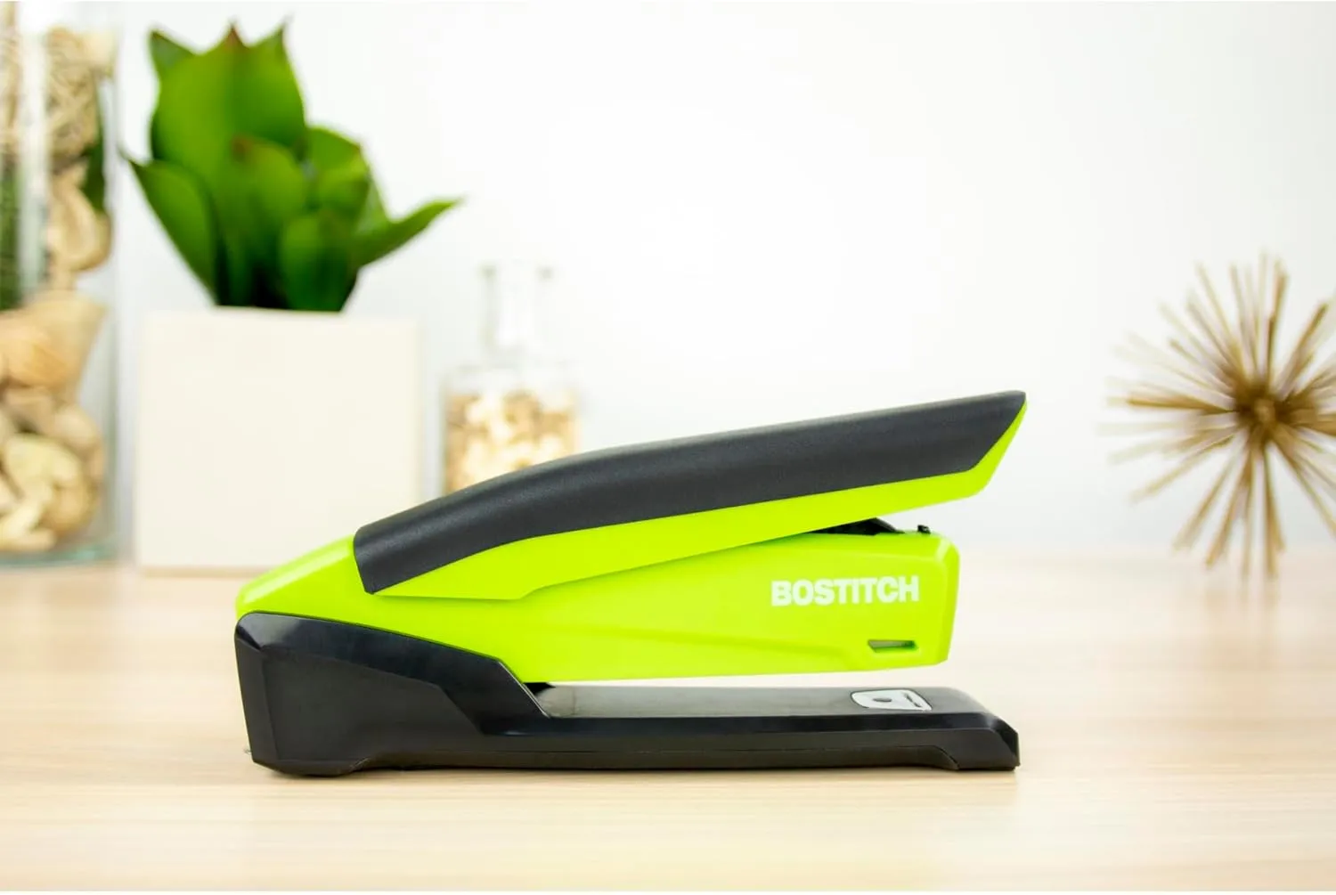 PaperPro / Bostitch One-Finger Spring-Powered Desktop Stapler