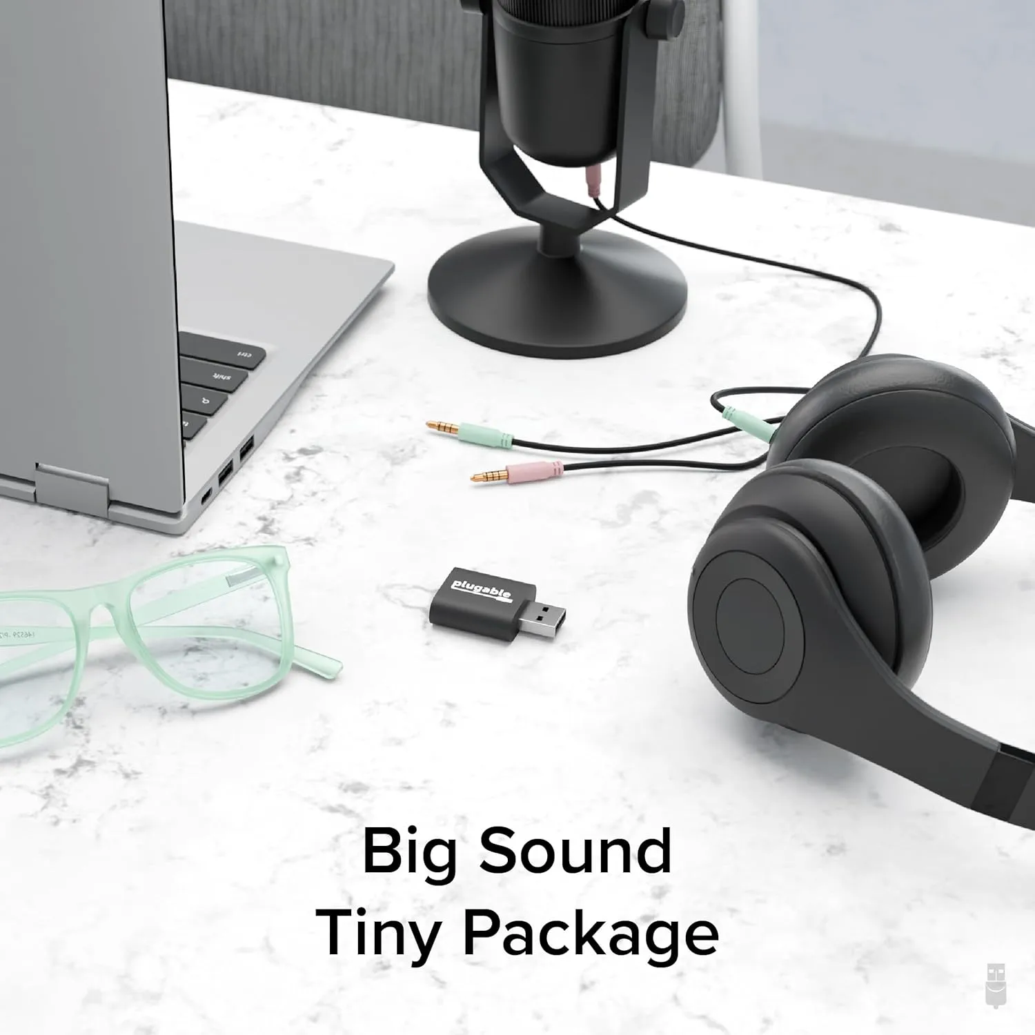 Plugable USB Audio Adapter with 3.5mm Speaker-Headphone and Microphone Jack, Driverless