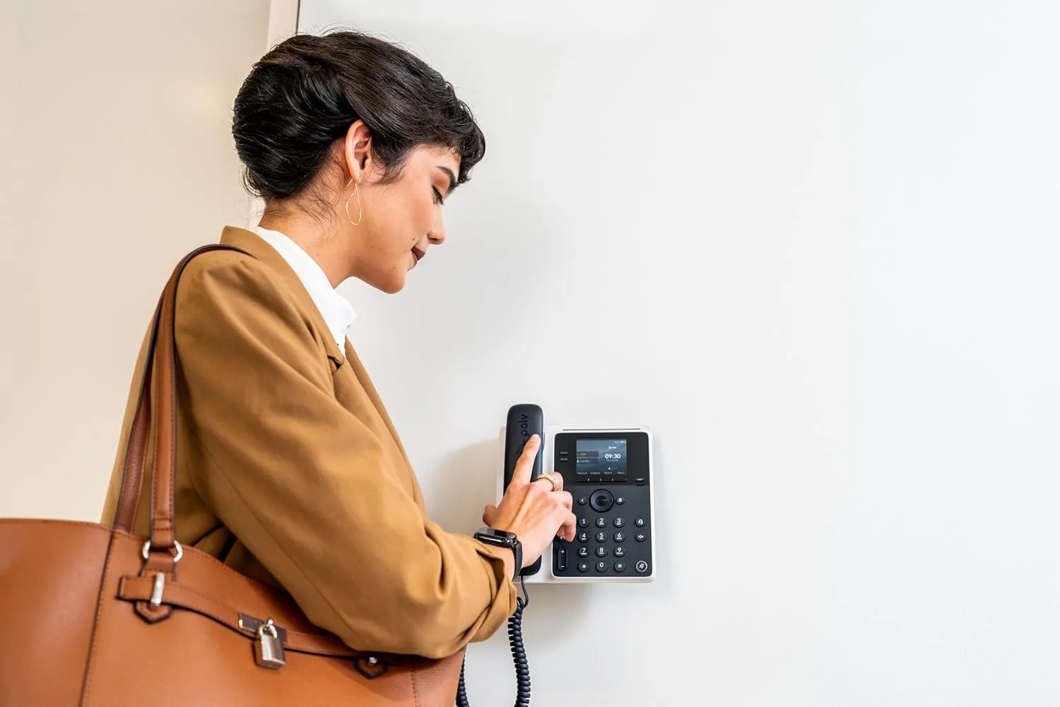 Poly Edge E100 IP Phone - Corded - Corded - Desktop, Wall Mountable