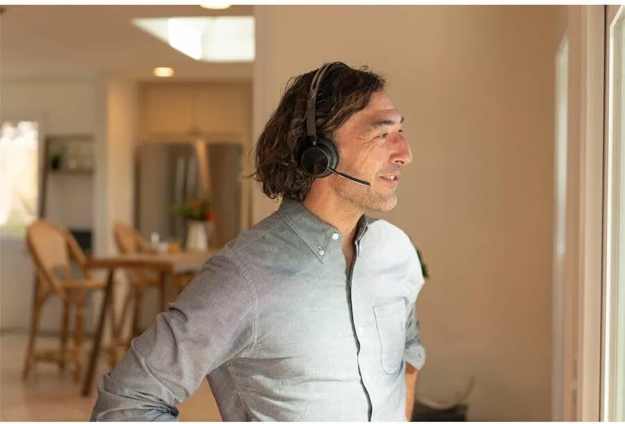 Poly Voyager Focus 2 USB-C-C Headset + USB-C/A Adapter TAA