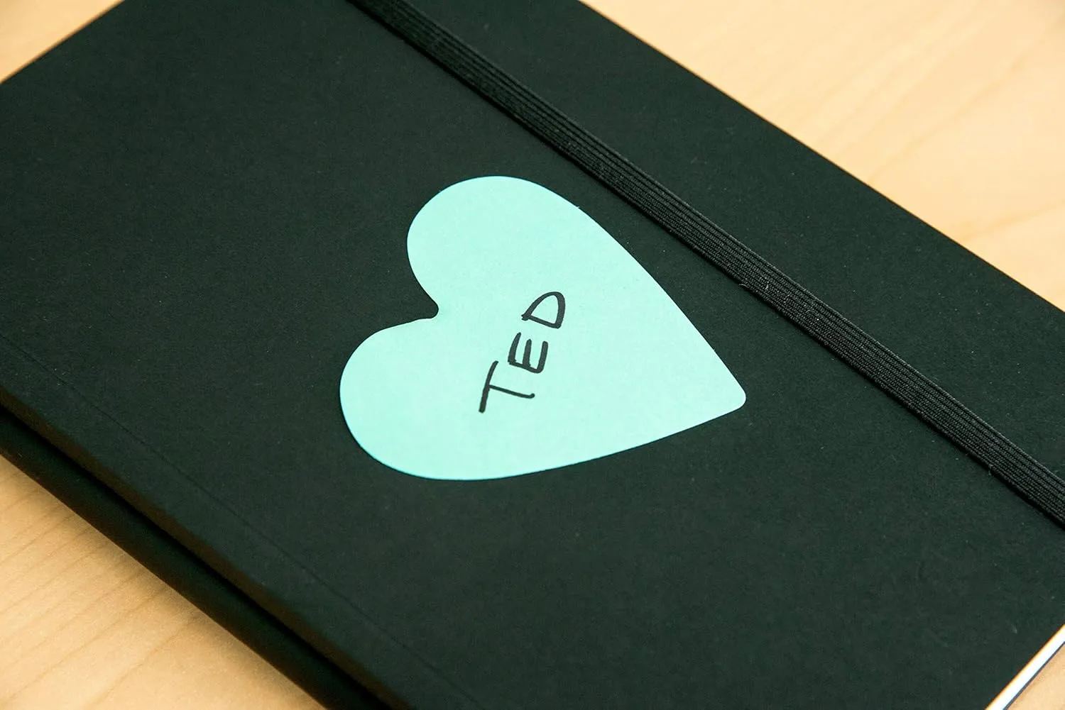 Post-it Notes Super Sticky Die-Cut Shapes, 3 x 3 in, 2 Pads