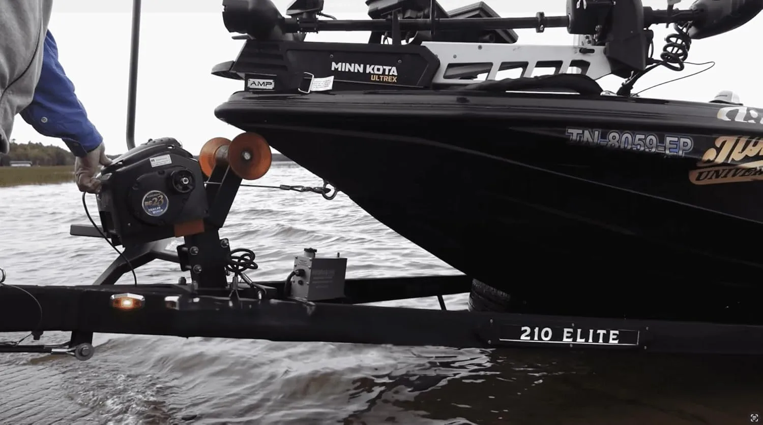 Powerwinch RC23 Electric Trailer Winch for Boat Trailers with 20' Strap, Remote Control, LED Light, 6250lb Max Boat Weight