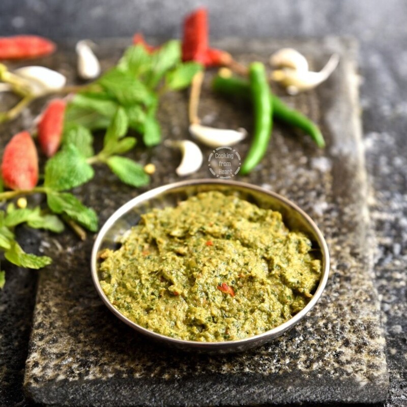 Mint Leaf Pickle (with garlic)