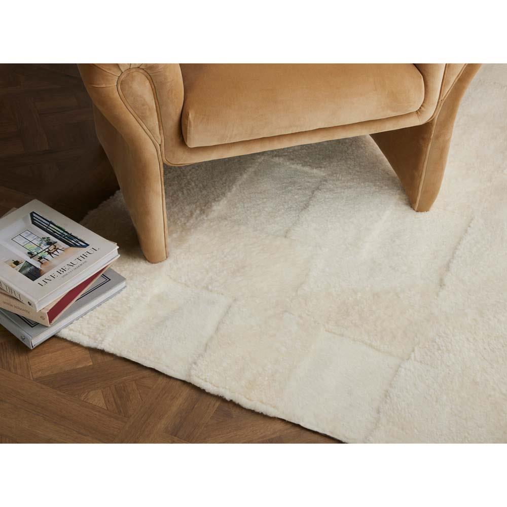 Adalira Modern Classic Cream Sheared Sheepskin Solid Rug - 9'x12'