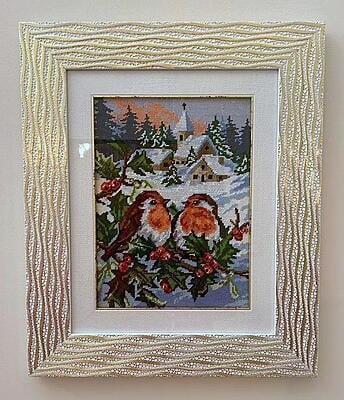 Tela Mezzopunto - Pettirossi con Paesaggio Innevato by Orchidea Tela Mezzopunto - Pettirossi con Paesaggio Innevato by Orchidea